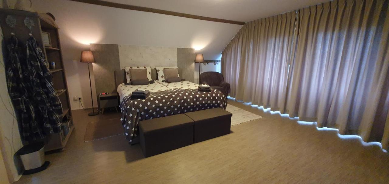 Bed & Breakfast Ravelin Rees Eksteriør bilde