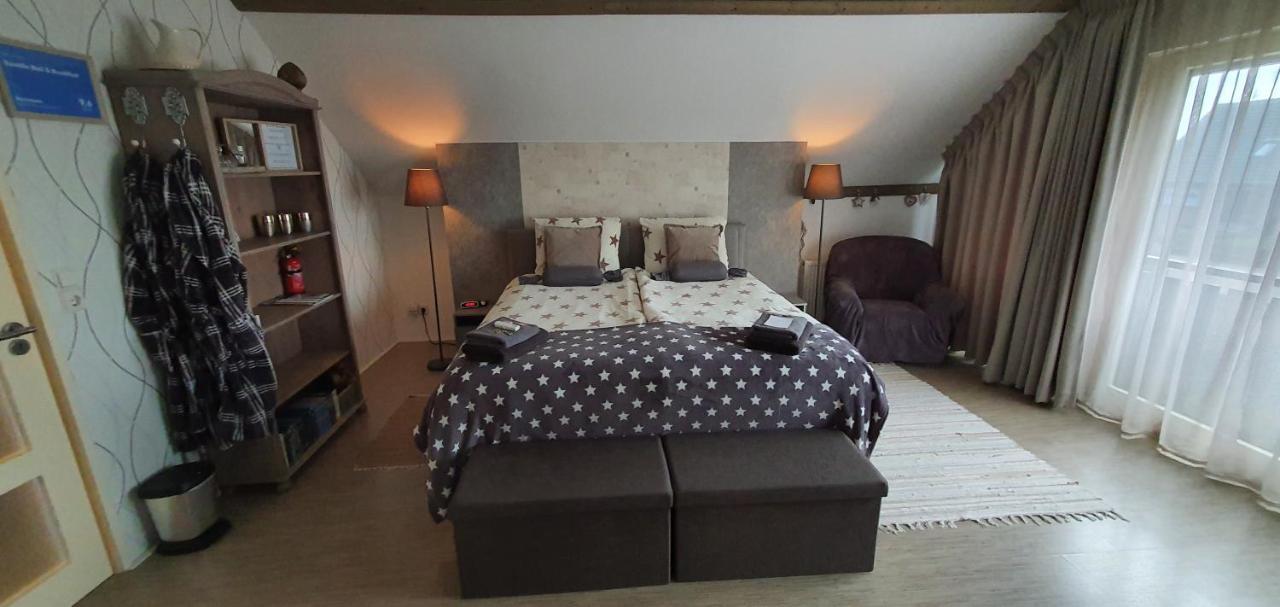 Bed & Breakfast Ravelin Rees Eksteriør bilde
