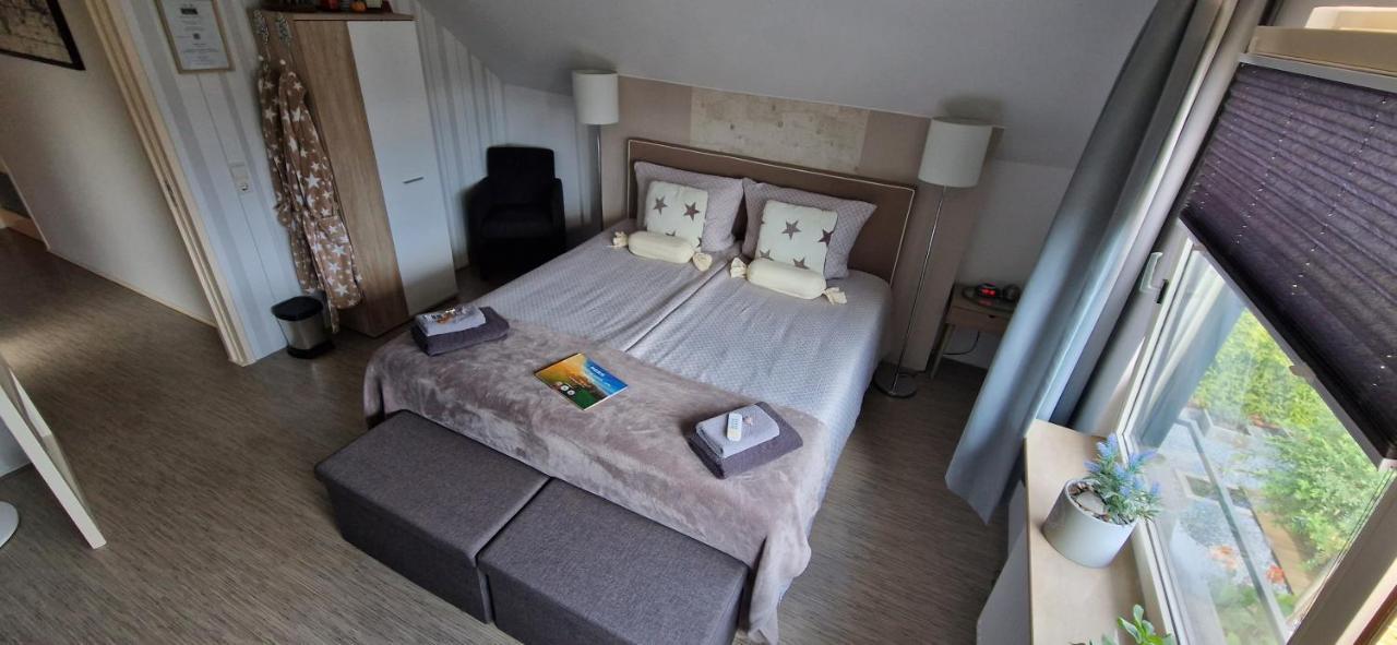 Bed & Breakfast Ravelin Rees Eksteriør bilde